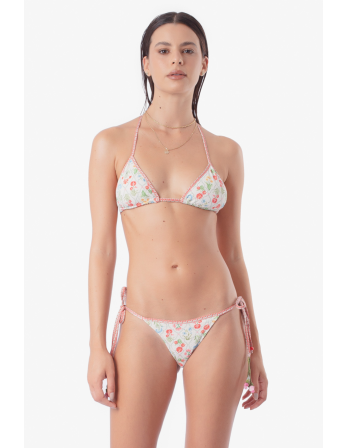 Tri Carmen And Tereza