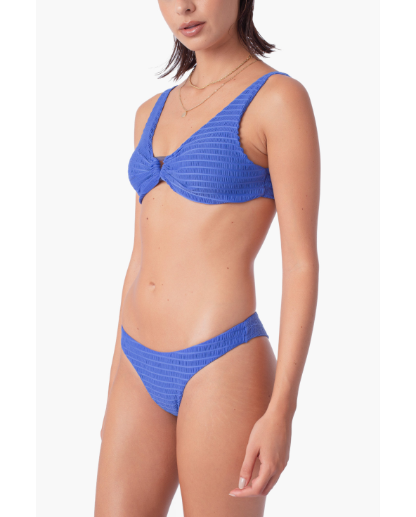 Basic Al Mar Azul