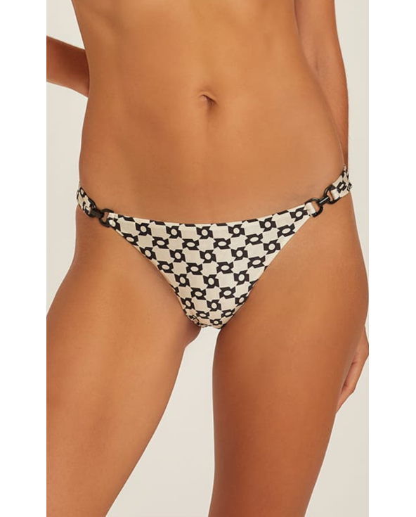 Bottom Symmetry Side-Detail