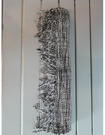 Graded Black Table Mat With Fringes - Jogo Americano...