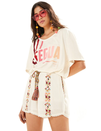 Ecrufarvede Shorts Med Etnisk Broderi - Short Bordado