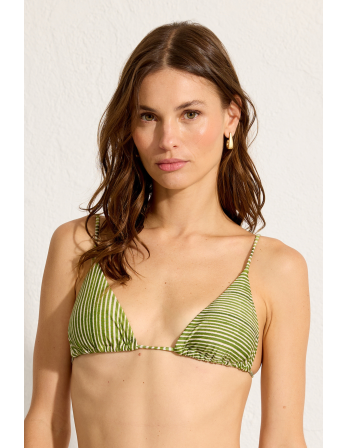 Top Labyrinth Triangle-String