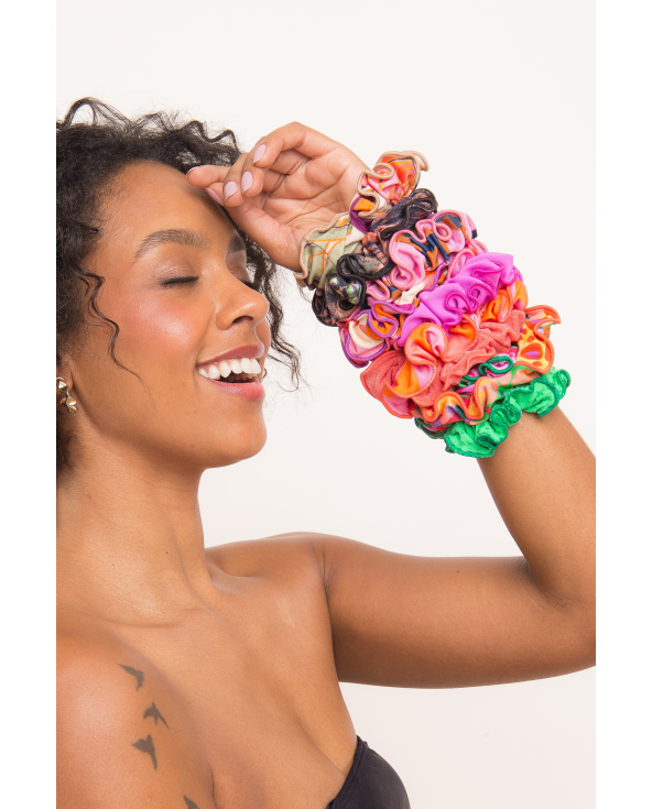 Malibu-Nina Scrunchie