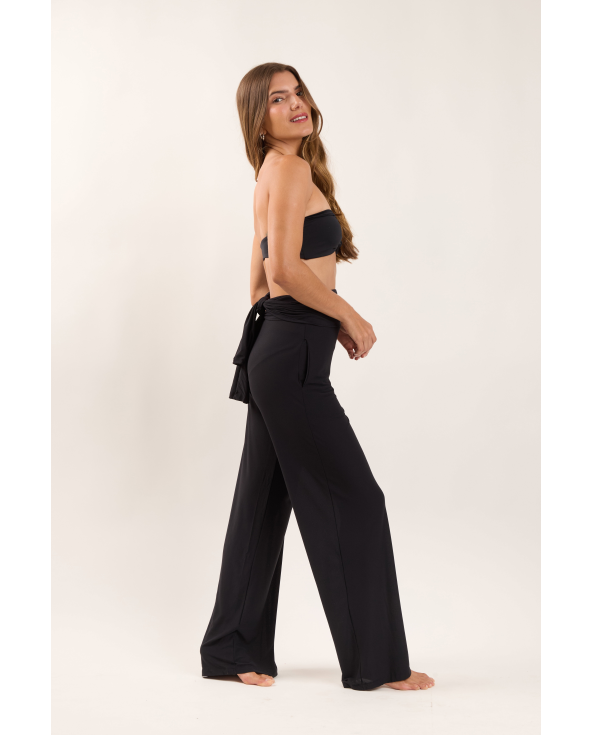 Black Pants Knot