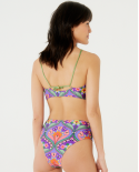 Surfista Belle Apiculae