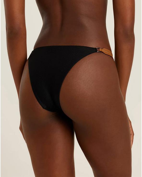 Bottom Detailed Black