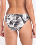 Bottom Collage Essential-Comfy