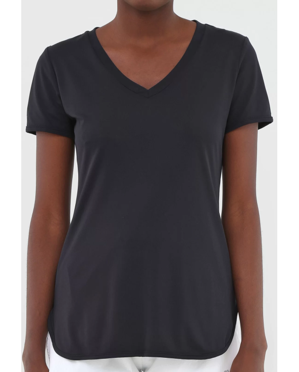 T-Shirt Skin Fit Alongada Gola V Preto