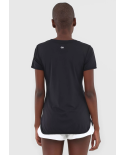 T-Shirt Skin Fit Alongada Gola V Preto